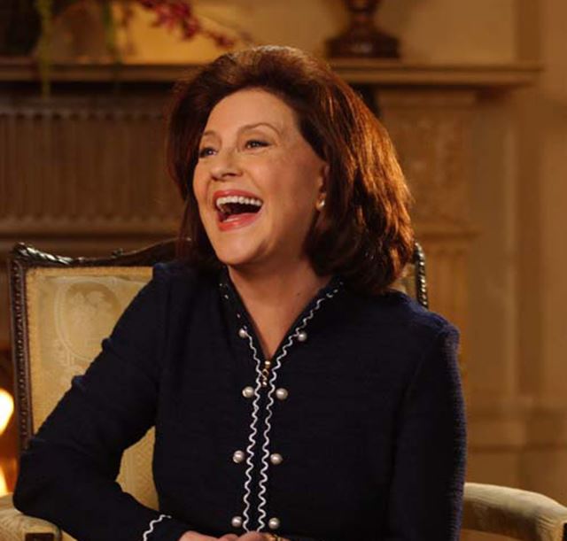 Life lessons i learned from emily gilmore Emily Gilmore v tričku a džínách | Gilmorova děvčata | Gilmore Girls
